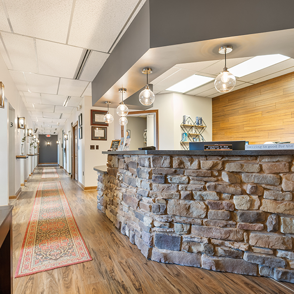 4970 Front Desk